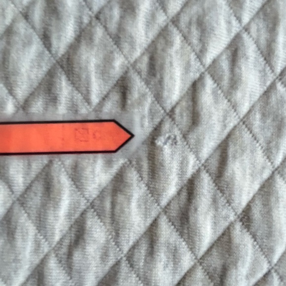 Patagonia Quilted Pullover with Cream and Green Accents - Picture 14 of 15